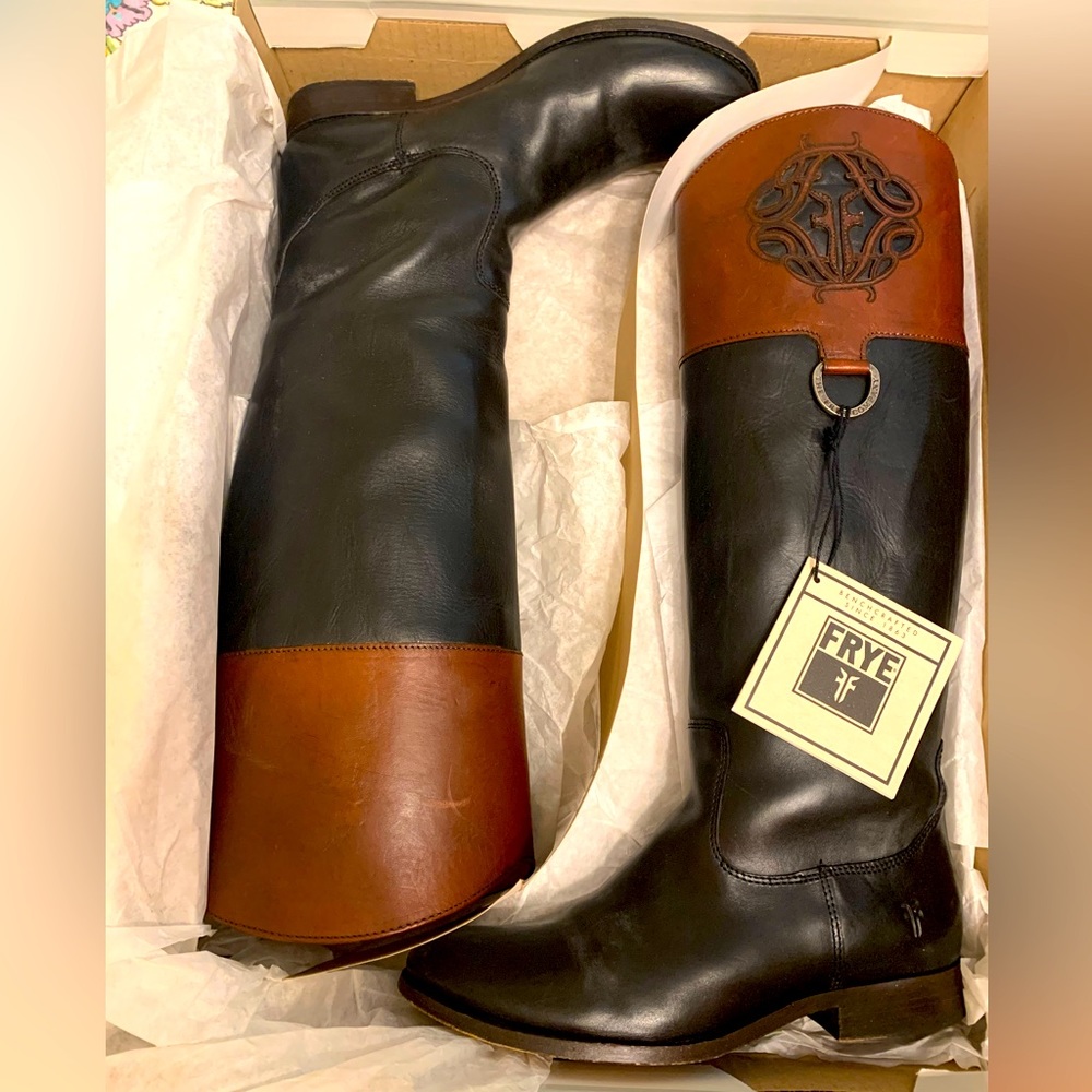 Frye Melissa Logo Boots 8.5M